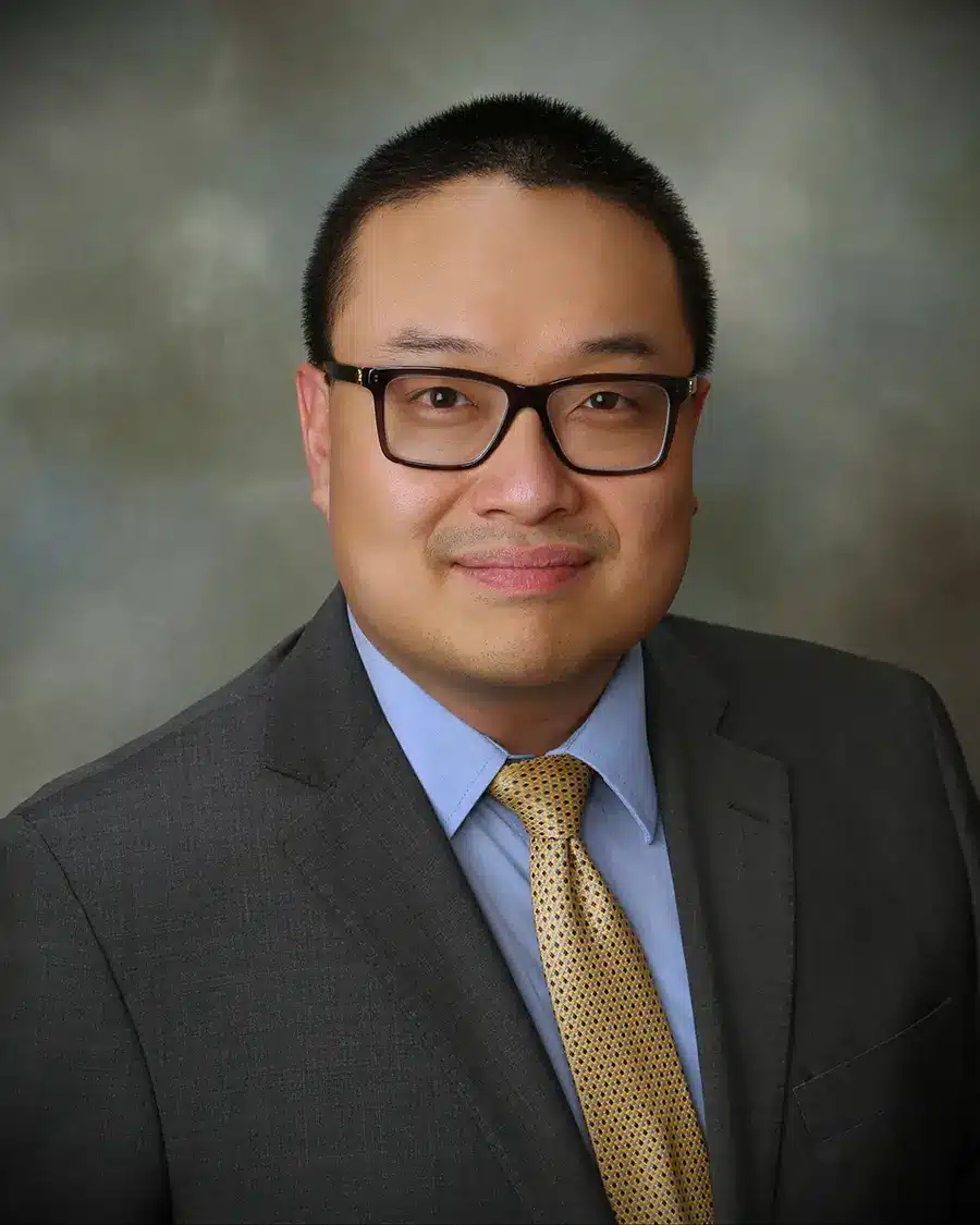 Vinh_Nguyen_5855R[1]